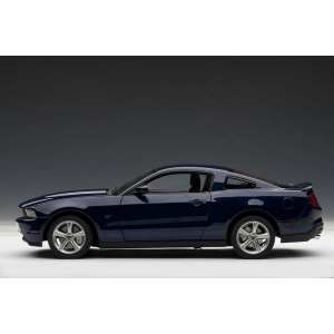 1/18 Ford MUSTANG GT 2010 (KONA BLUE METALLIC)