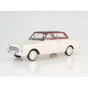 1/18 Ford Taunus 12M (P4) Limousine белый с черным