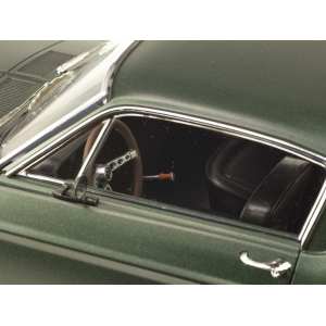 1/12 Ford Mustang Fastback 1968 зеленый металлик