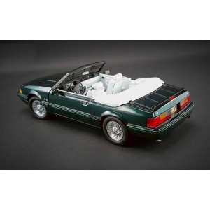 1/18 Ford Mustang LX Convertible 1990 зеленый металлик