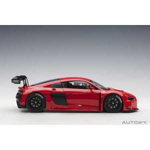 1/18 Audi R8 LMS plain body version красный