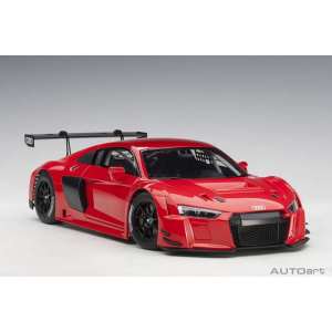 1/18 Audi R8 LMS plain body version красный