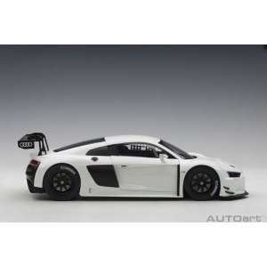 1/18 Audi R8 LMS plain body version белый