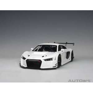 1/18 Audi R8 LMS plain body version белый