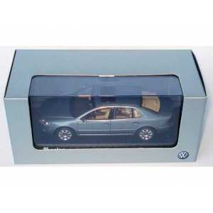 1/43 Volkswagen Phaeton Facelift coucougreymet