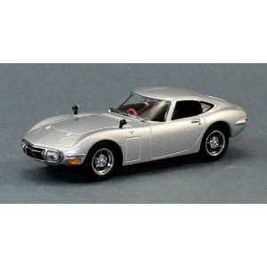 1/43 Toyota 2000 GT (silver)