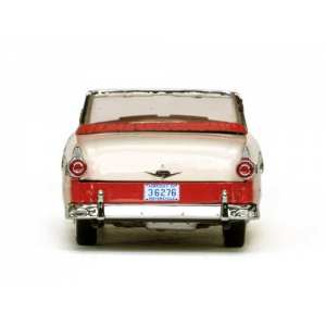 1/43 Ford Fairlane открытый кабриолет 1956 красный с белым