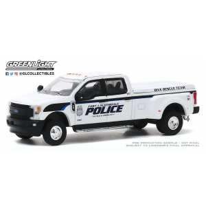 1/64 Ford F-350 Dually Fort Lauderdale Florida Police Department Dive Team 2019