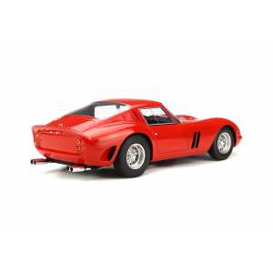 1/12 Ferrari 250 GTO красный