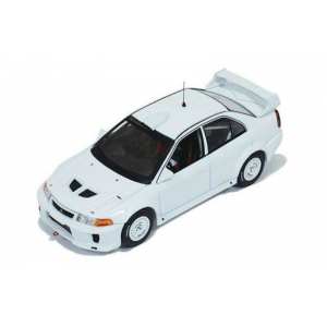 1/43 MITSUBISHI LANCER Evo V Rally Spec 1998 белый