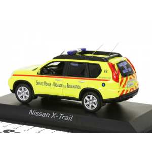 1/43 Nissan X-Trail SMUR скорая помощь 2009