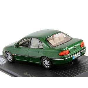 1/43 OPEL OMEGA B 1994-1999 Green