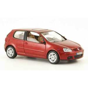 1/43 Volkswagen GOLF V 3-двери 2003 Metallic Red