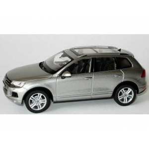 1/43 Volkswagen Touareg II 2010 tungsten-silvermet