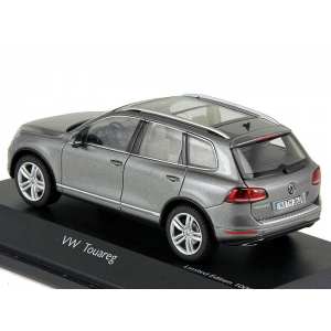 1/43 Volkswagen Touareg 2010 grey