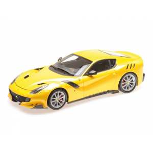 1/18 Ferrari F12 TDF 2015 желтый металлик