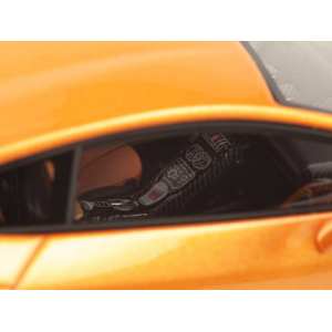1/43 Lamborghini Huracan LP 610-4 оранжевый