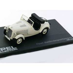 1/43 Opel Gelandesportwagen 1934-1938 белый