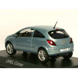 1/43 Opel Corsa D 3d голубая