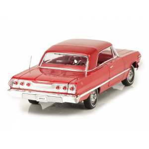 1/18 Chevrolet Impala Hard Top 1963 красный
