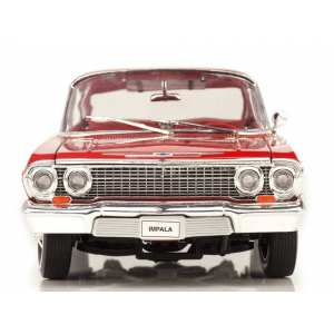 1/18 Chevrolet Impala Hard Top 1963 красный