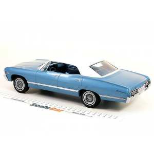 1/18 CHEVROLET Impala Sport Sedan 1967 Nantucket Blue with White Top