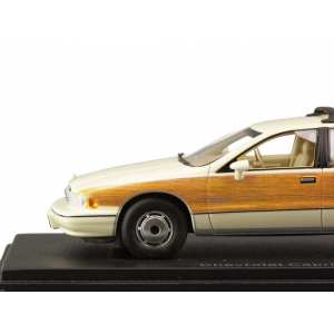1/43 Chevrolet Caprice Wagon 1991 beige/woody бежевый/имитация дерева