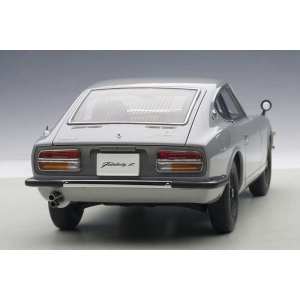 1/18 Nissan Fairlady Z432 1969 (серебристый)