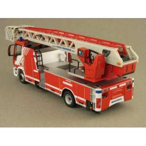 1/43 IVECO пожарный с лестницей MAGIRUS TTL M32 L-AS 2010