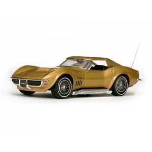 1/43 Chevrolet Corvette Coupe 1969 золотистый