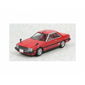 1/43 Nissan SKYLINE HT 2000 TURBO GT-E S KHR30 1981 красный