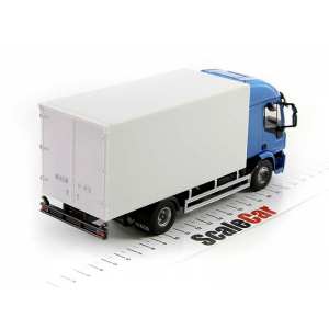 1/43 IVECO EUROCARGO 2015 Blue and white