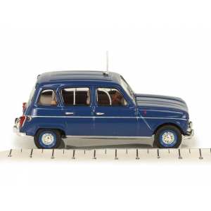 1/43 Renault 4L Gendarmerie с фигуркой жандарма в подарочной коробке 1969