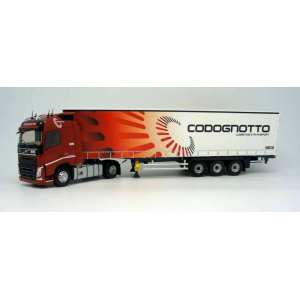 1/43 VOLVO FH4 Globetrotter с полуприцепом CODOGNOTTO 2016