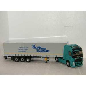 1/43 VOLVO FH4 Globetrotter полуприцеп с тентом PIEGAY 2015