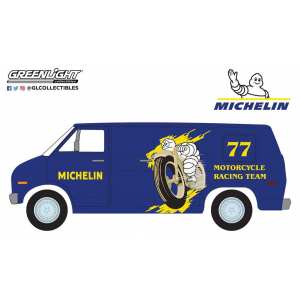 1/64 Dodge B-100 Van фургон Michelin Tires 1977 