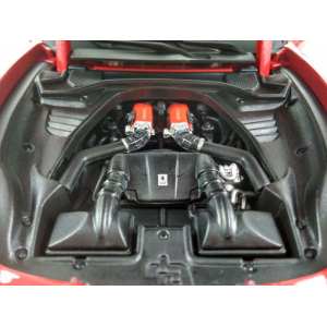 1/18 Ferrari California T convertible 2016 красный