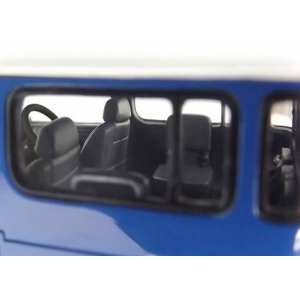 1/43 Toyota Land Cruiser FJ40 (Blue/White roof) (Resin)