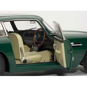 1/18 Aston Martin DB5 (GREEN)