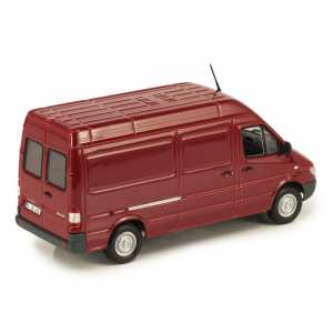 1/43 Mercedes-Benz Sprinter Classic фургон красный