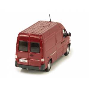 1/43 Mercedes-Benz Sprinter Classic фургон красный