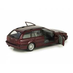 1/43 BMW 5 series E39 универсал 1997 красный металлик