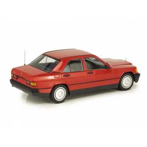 1/18 Mercedes Benz 190E (W201) 1982 красный