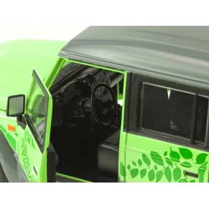 1/24 IVECO Massif 2008 (Land Rover Defender) светло-зеленый