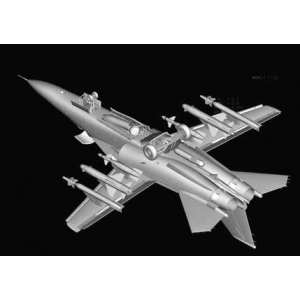 1/48 Самолет F-111D/E Aardvark