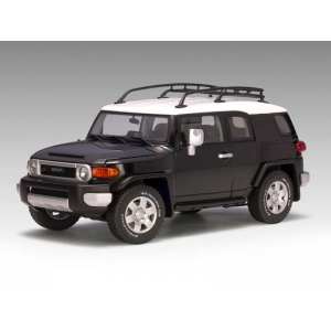 1/18 Toyota FJ Cruiser Black