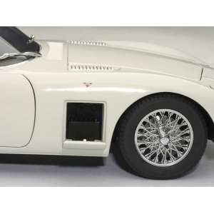 1/18 TOYOTA 2000 GT CABRIOLET 1967 (UPGRADED)(WHITE)