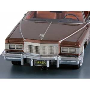 1/43 Cadillac Coupe De Ville 1976 Brown Metallic