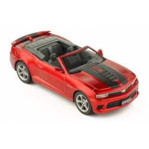 1/43 Chevrolet Camaro 2014 кабриолет красный металлик с черными полосами