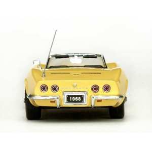 1/43 Chevrolet Corvette Stingray 427 convertible 1968 safari yellow желтый